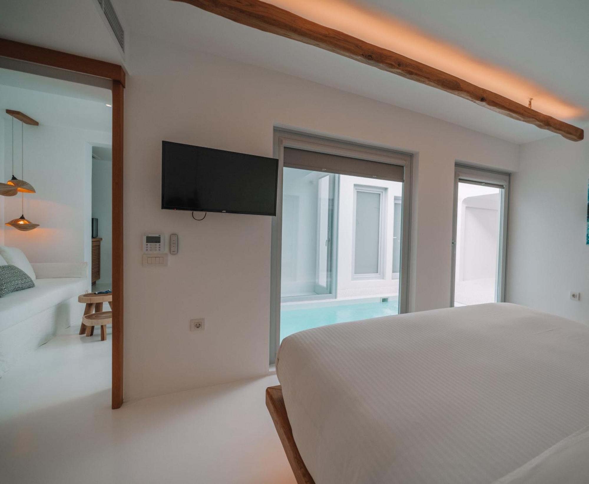 Nelya Suites (Adults Only) Мегалохори Экстерьер фото